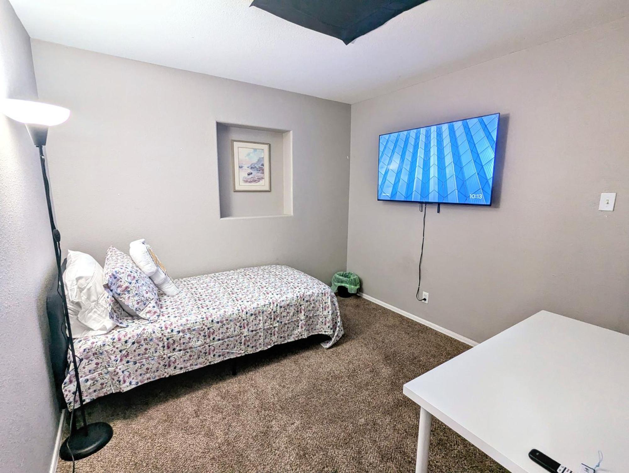 Private Rooms In Phoenix, Az Tempe Exterior photo